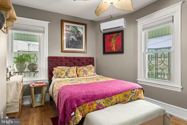 Building Photo - 1910 Parker Ave