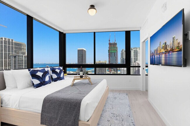 Building Photo - 225 N Miami Ave