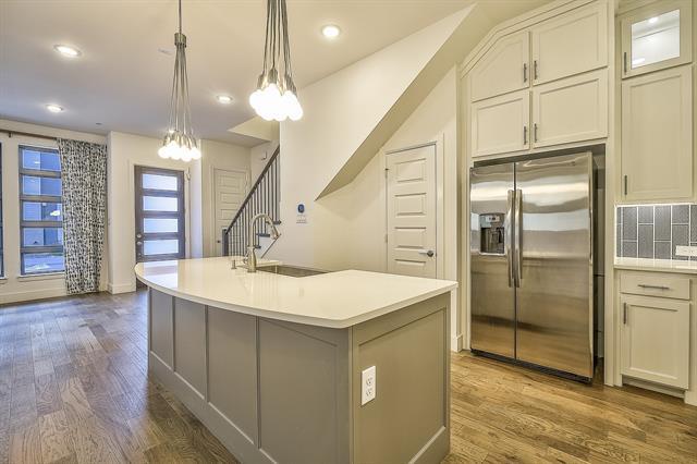 Building Photo - 8080 Ingram Dr