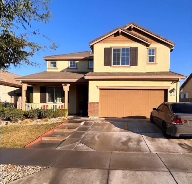 Front - 814 Bogdanich Pky