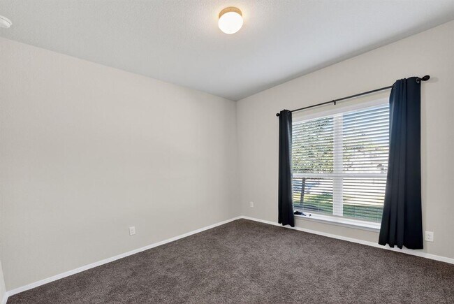 Building Photo - 20703 Ridgeview Rd