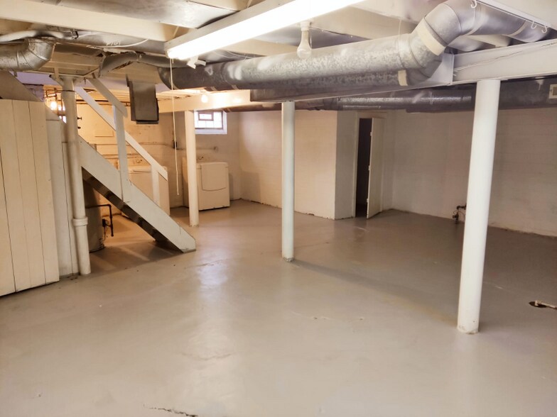 Building Photo - 1516 Wilmar Rd