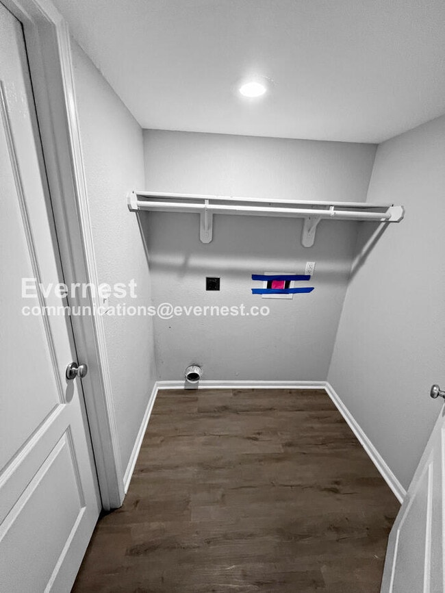 Building Photo - 13033 S Cardiff St