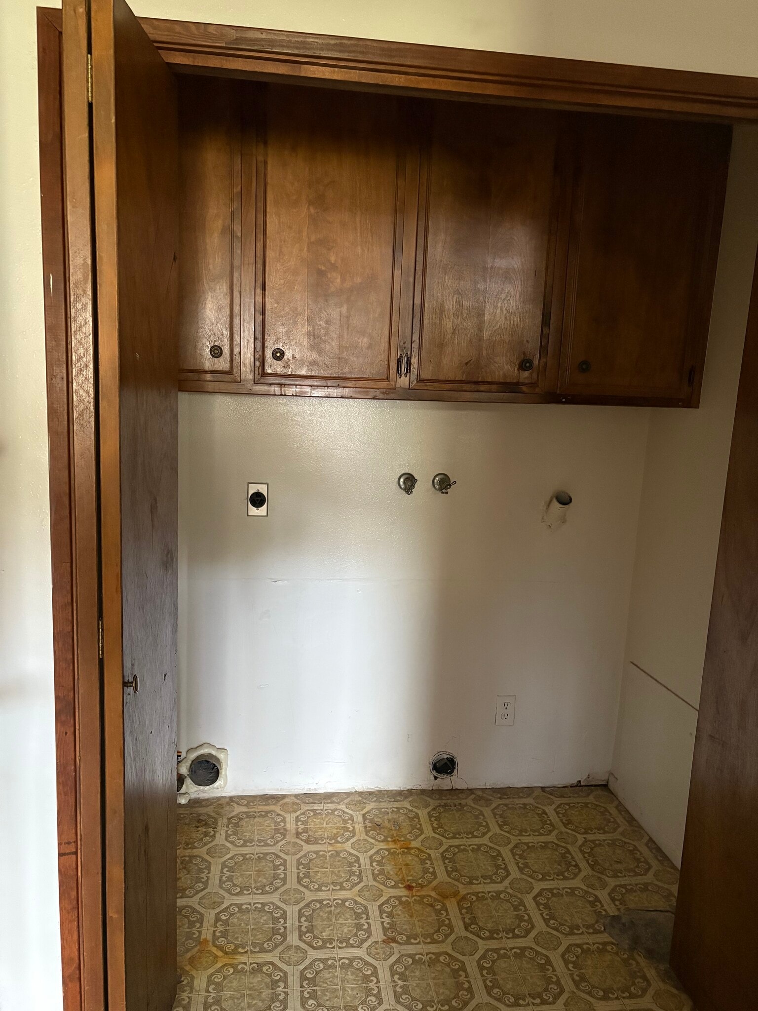 Building Photo - 21225 Campo Ct