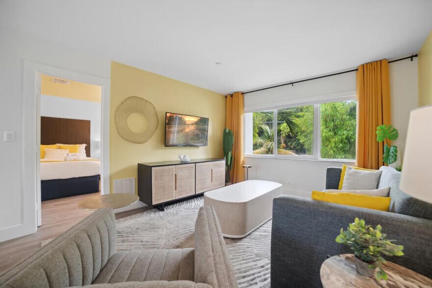 Building Photo - 400 N Ocean Blvd