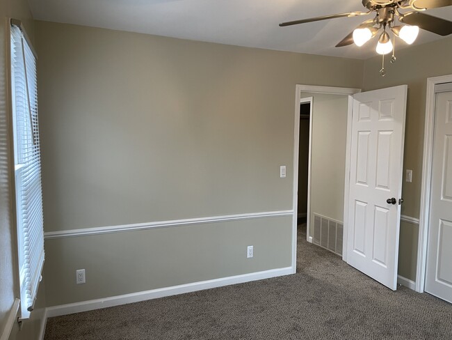 Bedroom 2 - 16933 Northville Rd