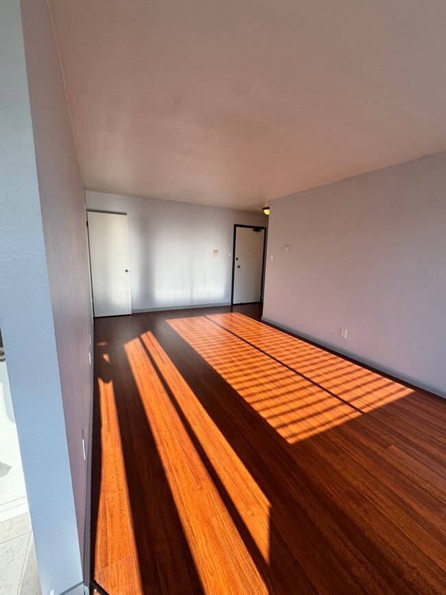 Building Photo - 1358 Noe St