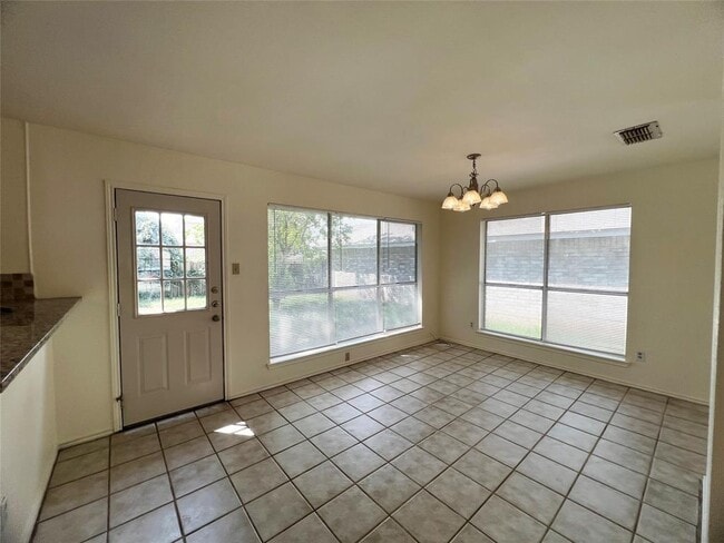 Building Photo - 4606 Sojourner St