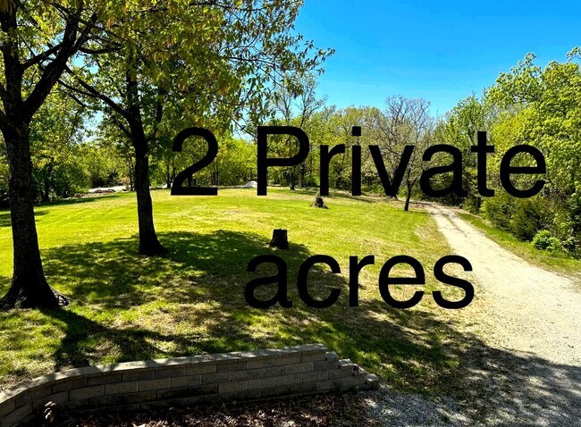 Building Photo - 9108 S Buckner Tarsney Rd