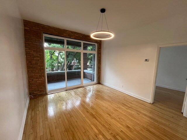 Building Photo - 820 N Leavitt St