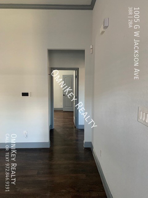 Building Photo - 1005 G W Jackson Ave