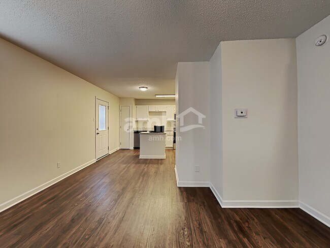 Building Photo - 2130 Summer Breeze Way