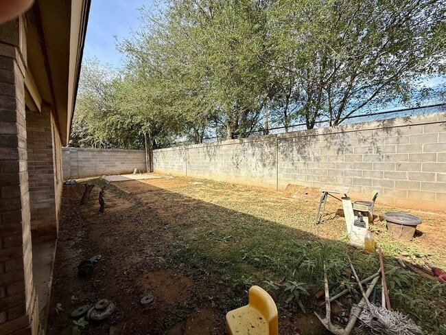 Building Photo - 12613 River Bend Cir