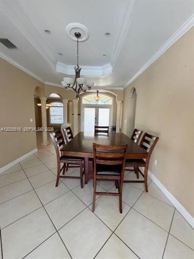 Building Photo - 9444 SW 78th St
