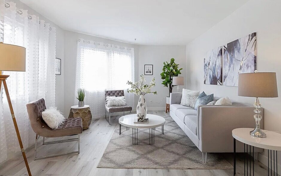 Building Photo - 6400 Christie Ave