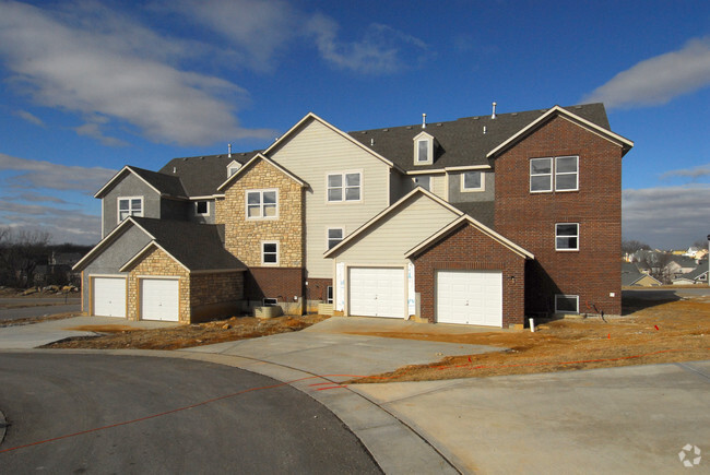 Building Photo - Stone Creek Village