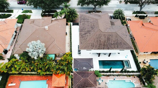 Building Photo - 8450 NW 169th Terrace
