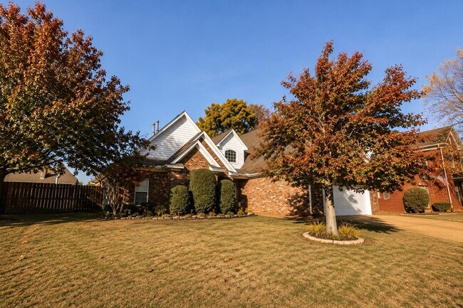 Building Photo - 11652 Belle Manor Dr