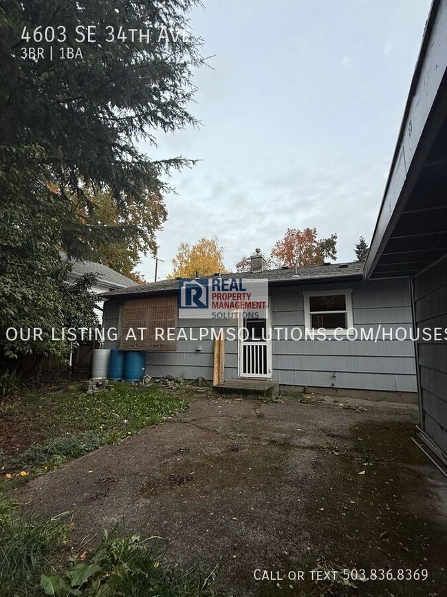 Building Photo - 4603 SE 34th Ave