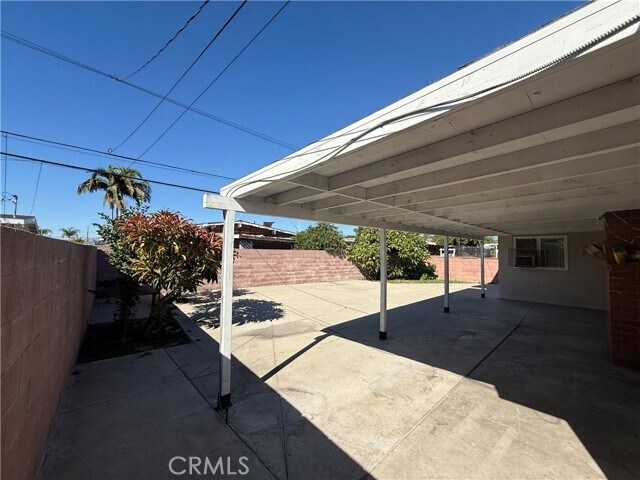 Building Photo - 915 Evanwood Ave