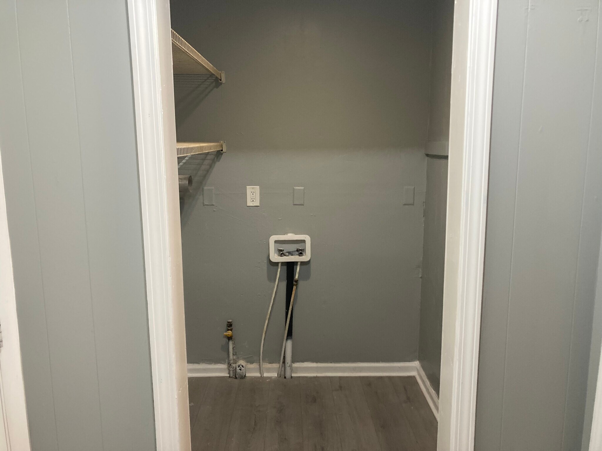 Building Photo - 8 N Indiana Ave