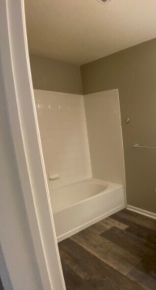 Building Photo - 8497 S Hoyt Way