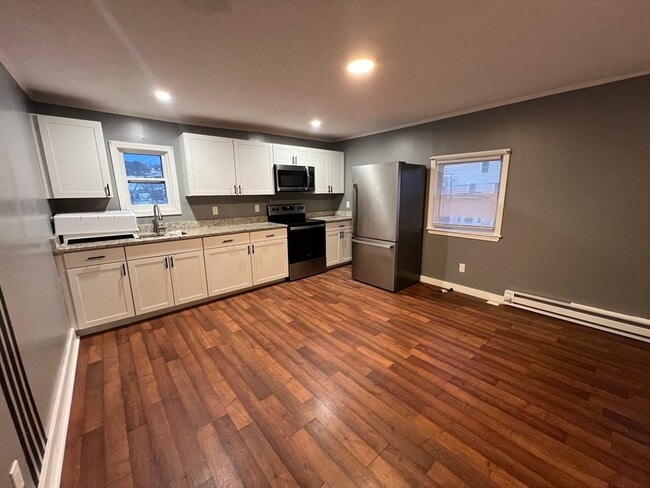 Building Photo - 96 Washington St