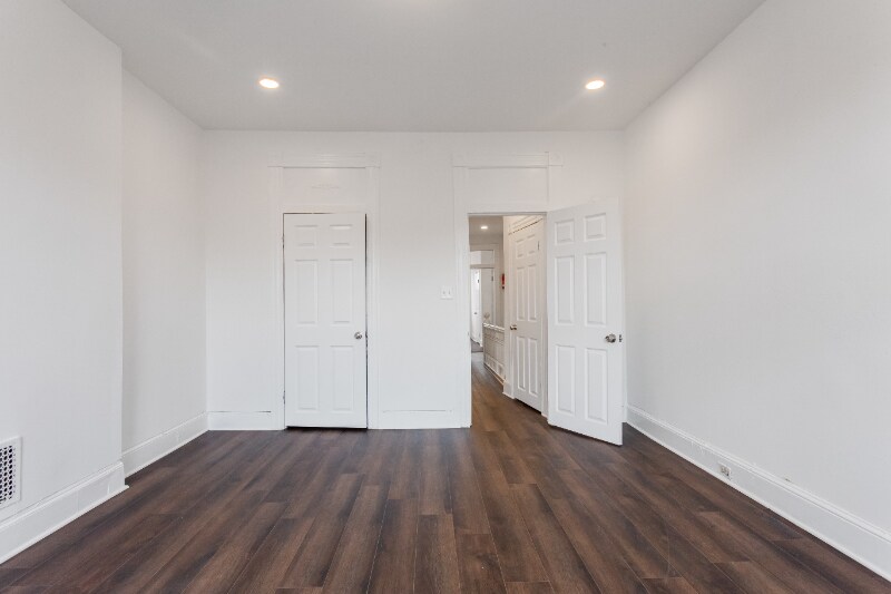 Building Photo - 2212 W Fayette St