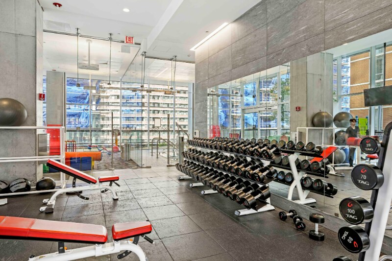 Building Photo - 250 E Illinois St