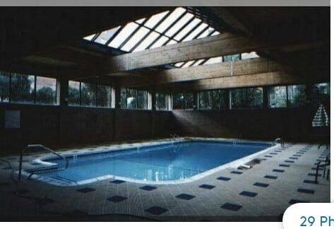 Building Photo - 48 Forest St