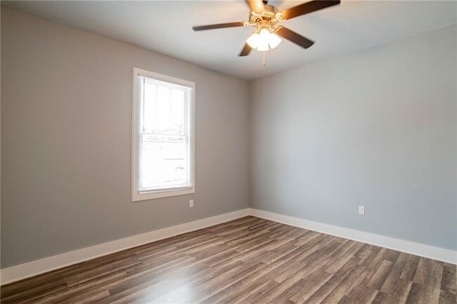 Building Photo - 358 Rapier Ave