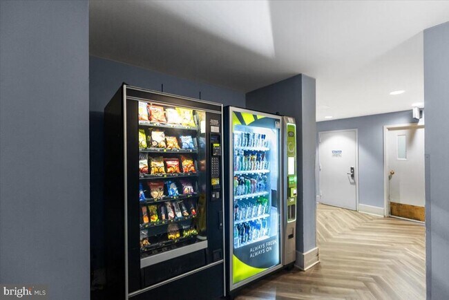 Building Photo - 5300 Holmes Run Pkwy