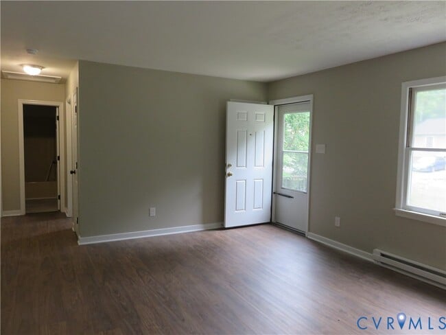 Building Photo - 117 N Ivy Ave