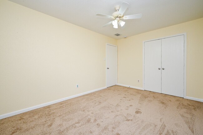 Building Photo - 2207 BrayBend Ln