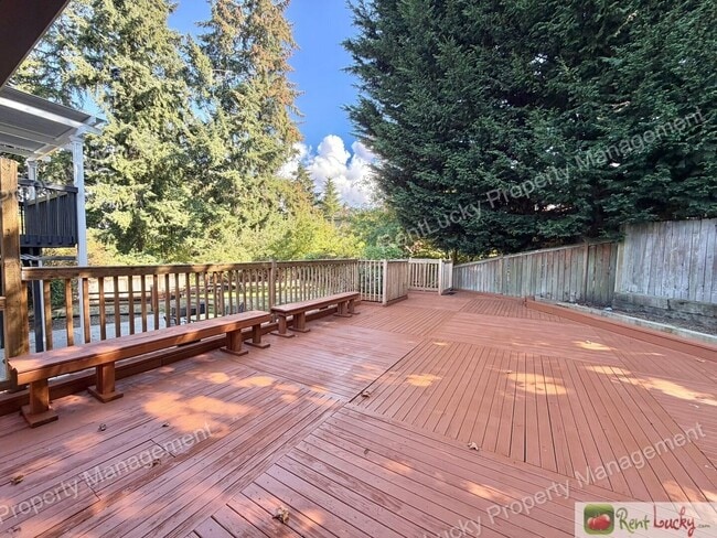 Building Photo - 4901 SW 327th Pl