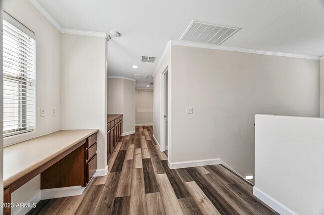 Building Photo - 4046 S Tatum Ln
