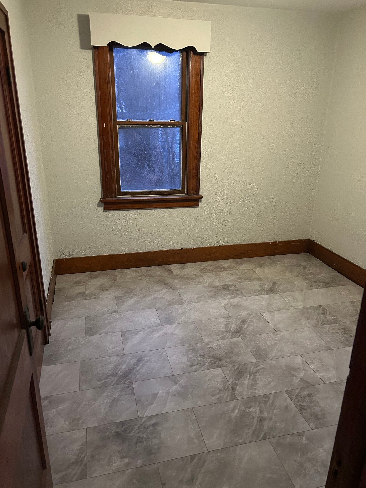 Building Photo - 2119 N Underhill St