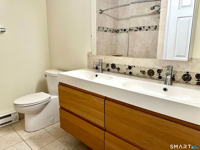 Building Photo - 168 Belltown Rd