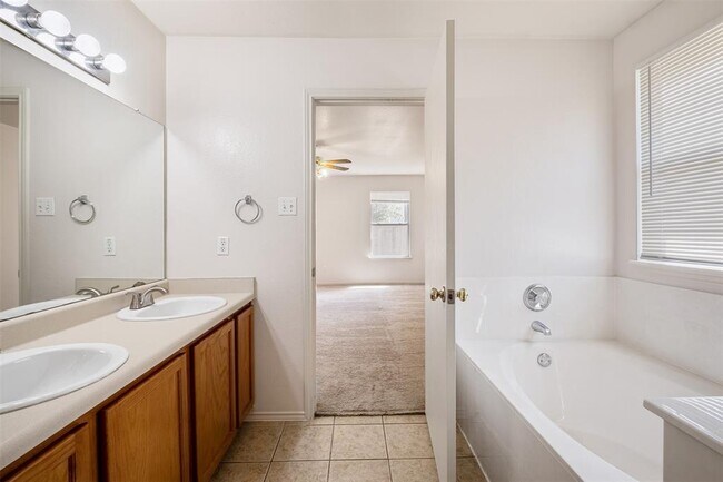 Building Photo - 3303 Caleb Dr