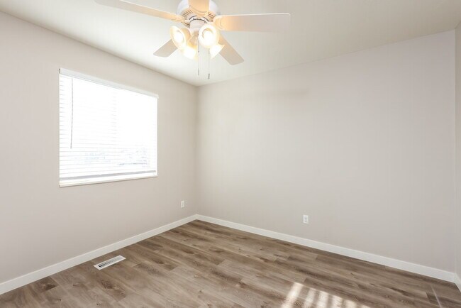 Building Photo - 4983 W Copper Canyon Way