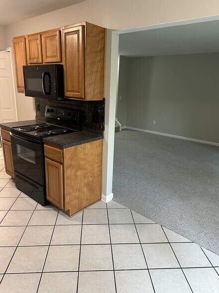 Building Photo - 50212 N Horst Ct