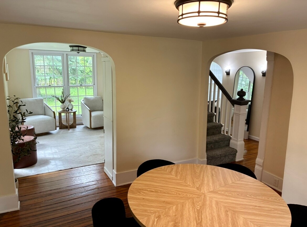 Building Photo - 22325 Fairmount Blvd