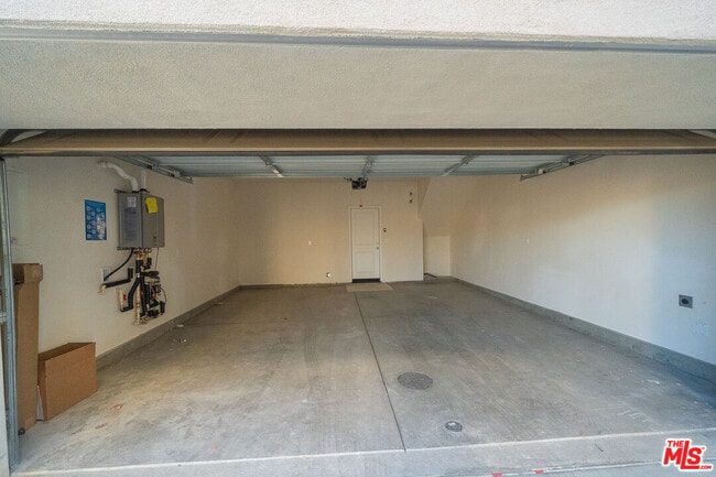 Building Photo - 3015 Tallahassee Ln