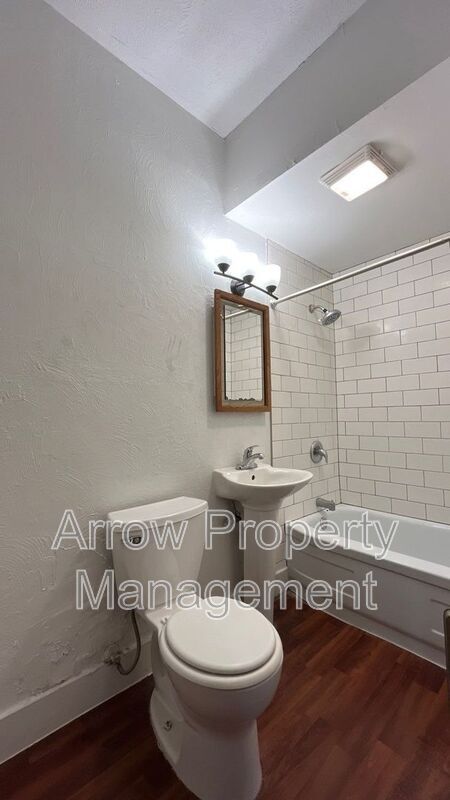 Building Photo - 2049 S 18th St