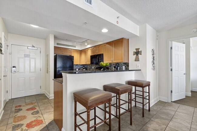 Building Photo - 1321 S Ocean Blvd