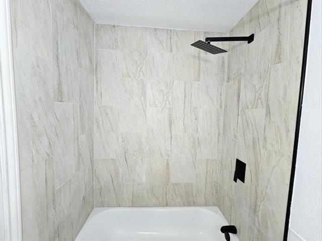 Building Photo - 7152 Fair Oaks Ave