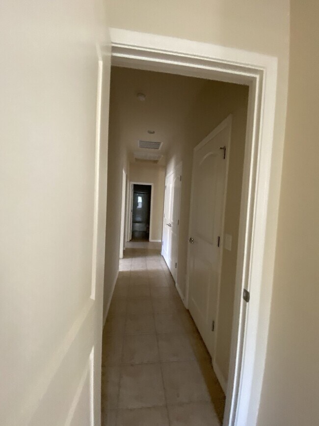 Building Photo - 3533 S Washington St