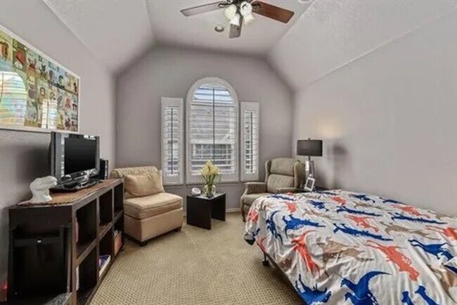 Building Photo - 2 Bed 2.5 Bath in Lewisville