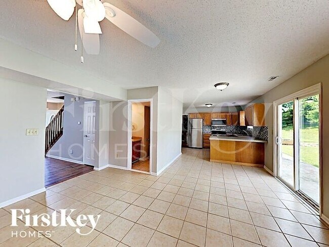 Building Photo - 10514 Blue Springs Ln