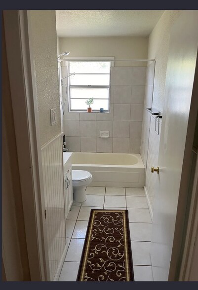 Building Photo - 123 Rene Ave